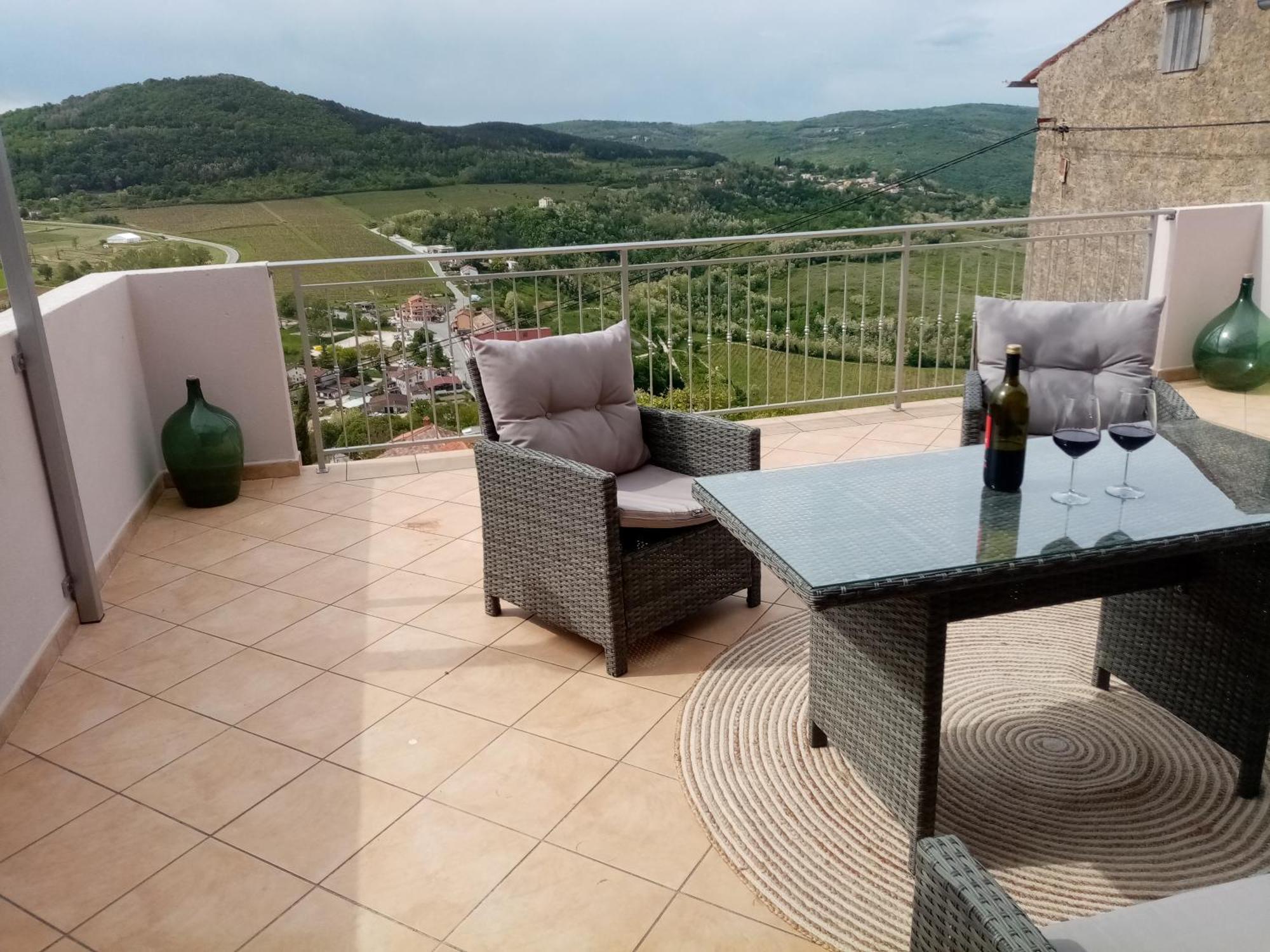 Studio Apartman Bel Vedere Motovun Exterior foto
