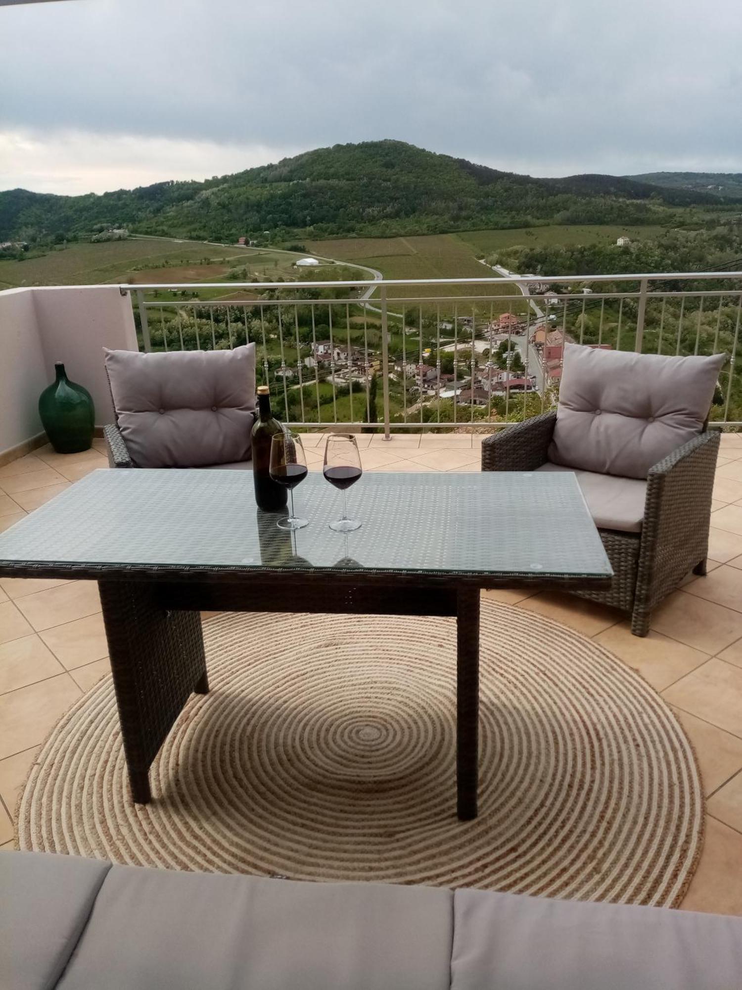 Studio Apartman Bel Vedere Motovun Exterior foto