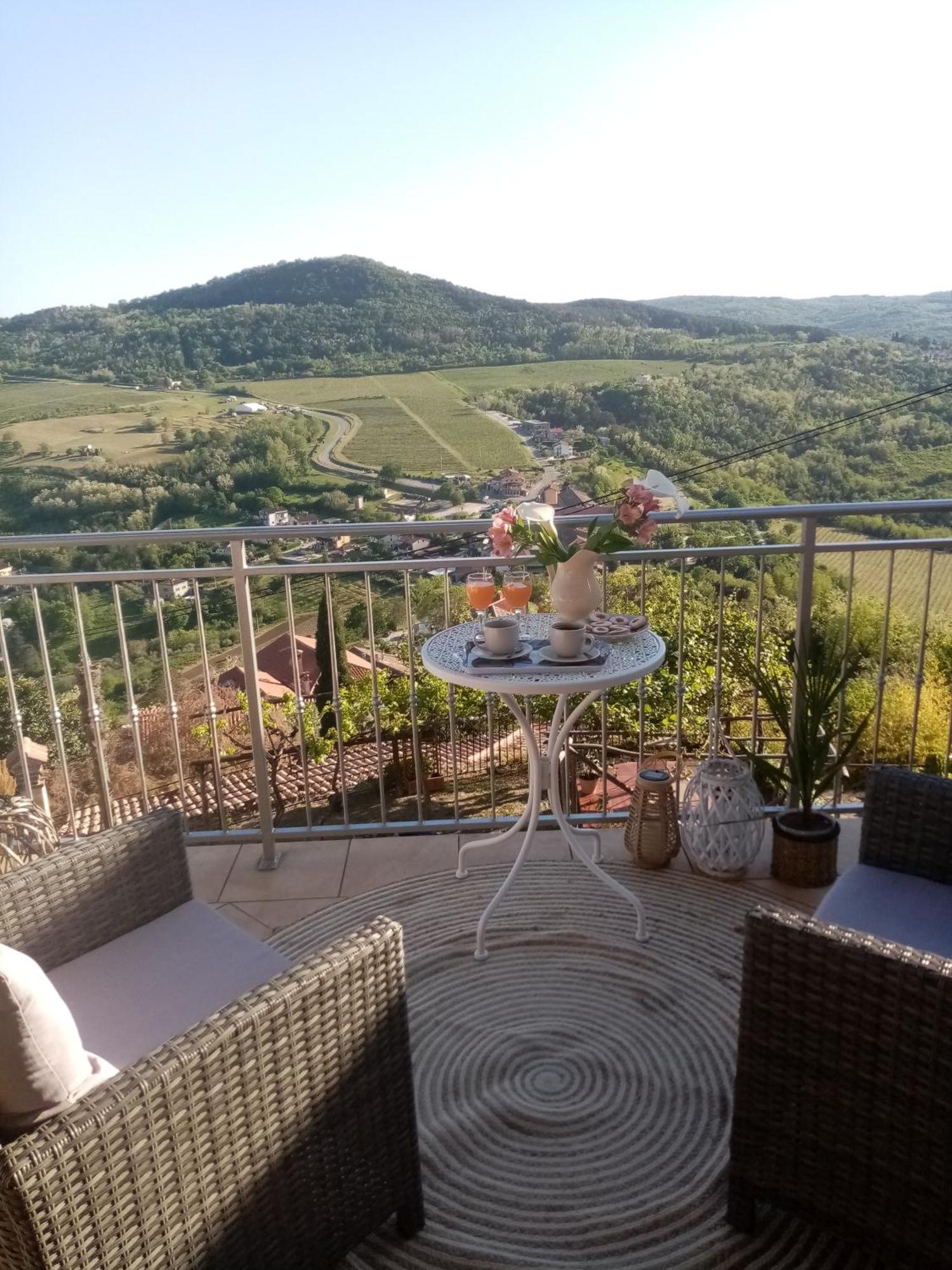 Studio Apartman Bel Vedere Motovun Exterior foto